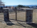 Aluminum Arched Double Gate between Columns